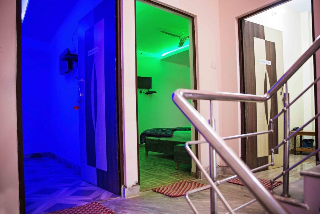 Assi River Guest House バラナシ エクステリア 写真