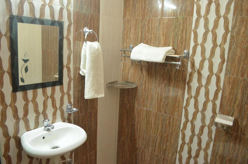 Assi River Guest House バラナシ エクステリア 写真
