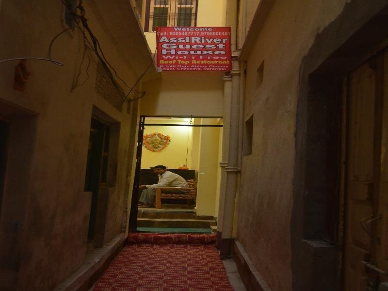 Assi River Guest House バラナシ エクステリア 写真