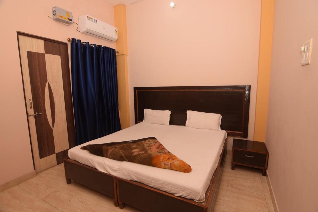 Assi River Guest House バラナシ エクステリア 写真