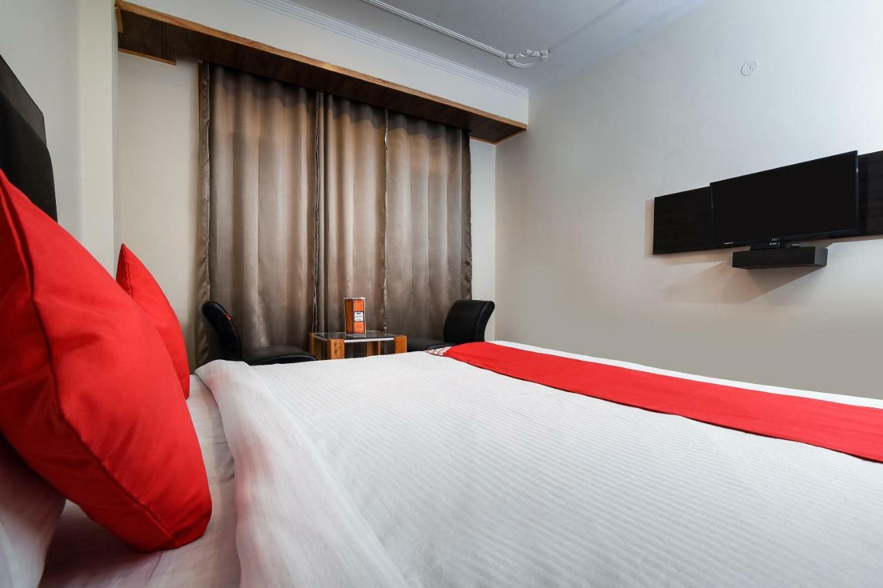 Assi River Guest House バラナシ エクステリア 写真